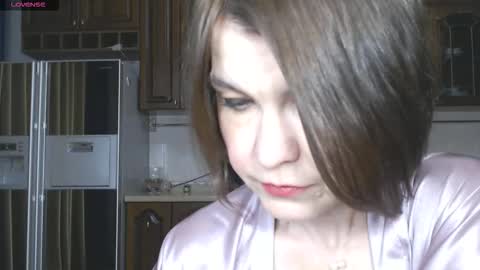 Snapshot of gentlywomen chatting on September 10, 1:23 pm Elena online show from September 10, 1:23 pm