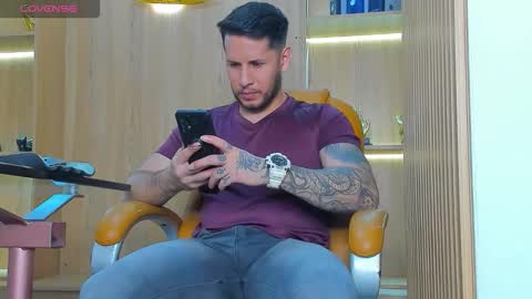 George online show from November 3, 8:43 pm