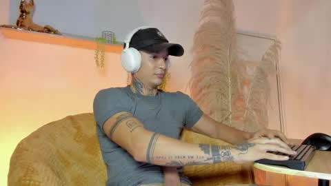 independent model online show from September 16, 12:56 am