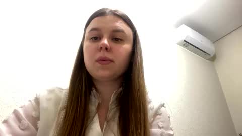 georginagina online show from December 3, 11:05 pm