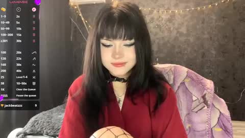 EmelyWoodes online show from May 28, 6:33 am