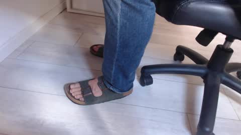 GermanSoleBro online show from September 12, 10:28 am