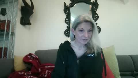 germansweety online show from January 10, 2:22 pm
