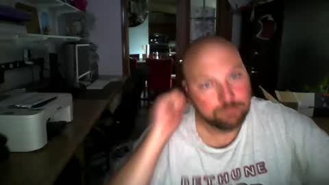 Snapshot of getrdonerite chatting on October 13, 1:35 pm getrdonerite online show from October 13, 1:35 pm