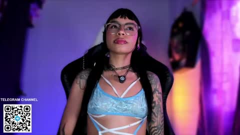 Sara online show from June 4, 6:47 pm