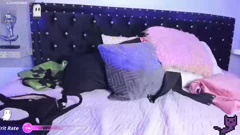 Allison  online show from September 9, 8:31 pm