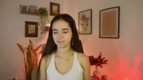 Snapshot of gia_paige18 chatting on October 1, 1:10 pm Gia Paige18 online show from October 1, 1:10 pm