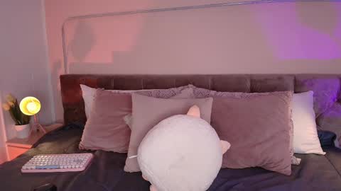 Gia online show from February 27, 3:15 pm