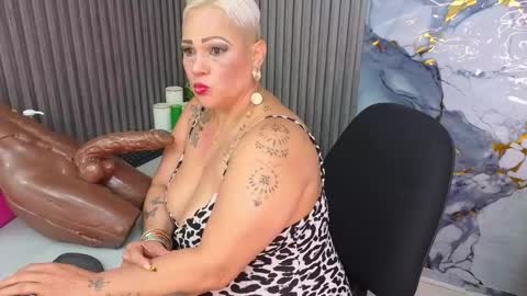   online show from February 7, 4:32 pm