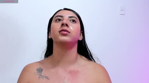 giannagovlea online show from February 9, 5:29 am