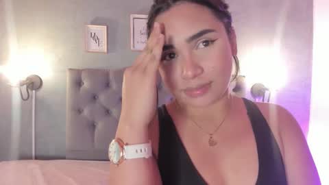 Snapshot of giannaslimjb chatting on September 15, 4:25 am giannaslimjb online show from September 15, 4:25 am