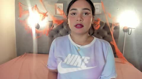 Snapshot of giannaslimjb chatting on October 19, 3:22 am giannaslimjb online show from October 19, 3:22 am