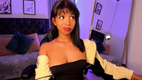 GIGI online show from December 17, 1:45 am