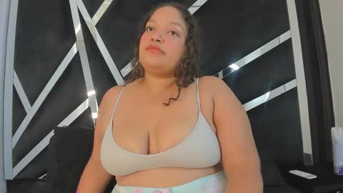 gigiht online show from January 5, 8:45 pm