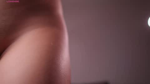 GIGI online show from April 8, 6:49 am