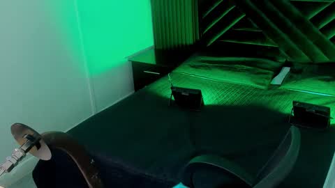 giia online show from November 4, 1:45 pm