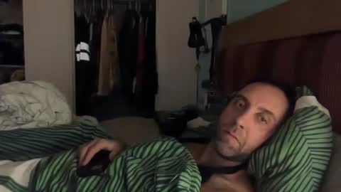 gilber10101 online show from November 2, 10:59 am