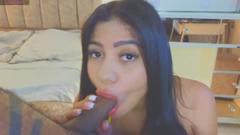 O GINA AND AKEMI    online show from October 20, 12:10 pm