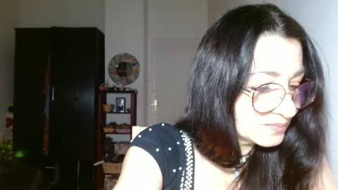 GinaONeon online show from February 28, 8:50 pm