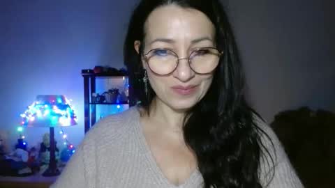 GinaONeon online show from January 10, 9:09 pm