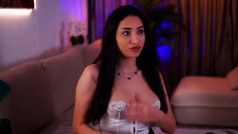 Gina online show from March 9, 7:59 pm