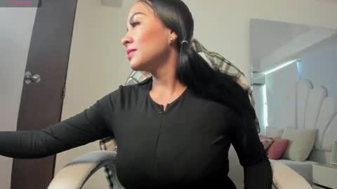 Ginebra Ness online show from November 5, 1:35 pm