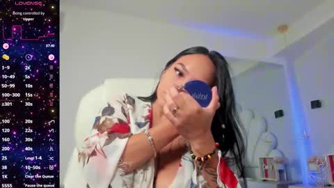 Snapshot of ginebra_ness chatting on October 23, 1:12 pm Ginebra Ness online show from October 23, 1:12 pm