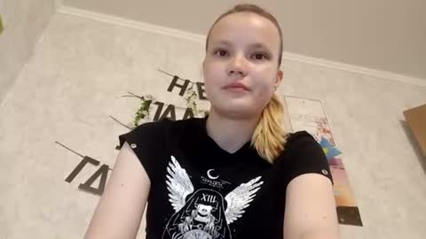 Ginger Anna online show from June 19, 8:04 pm