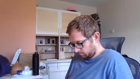 Snapshot of ginwood chatting on September 12, 9:00 am ginwood online show from September 12, 9:00 am