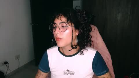 giny_bean online show from March 23, 2:05 am