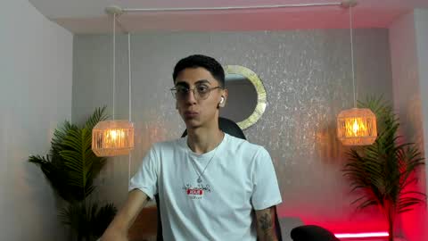 Gio Carangi online show from April 7, 2:46 am