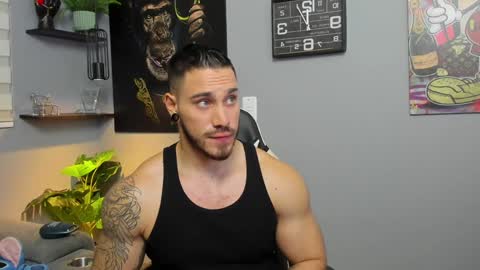 Snapshot of giorgio_leone2 chatting on December 6, 2:08 am Giorgio leone online show from December 6, 2:08 am