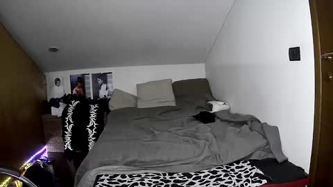 giovyyx online show from February 25, 8:21 pm