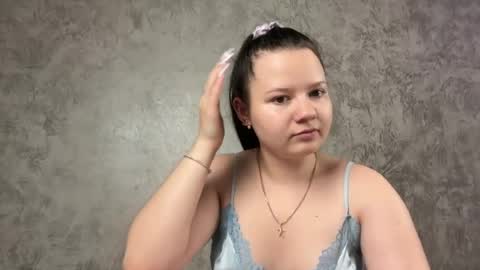 girl_cute07 online show from August 1, 9:16 pm