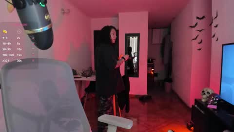 Snapshot of girl_inline chatting on October 15, 2:48 am girl_inline online show from October 15, 2:48 am