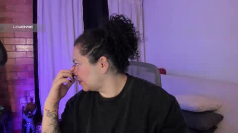 girl_inline online show from November 18, 12:46 am