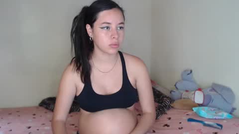 girl_trixie_ online show from March 9, 3:38 pm