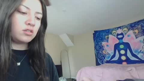 Jasmine online show from June 17, 2:55 pm