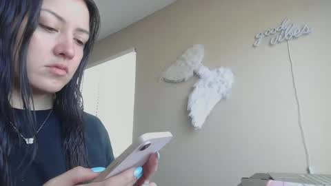 Jasmine online show from June 20, 4:24 pm