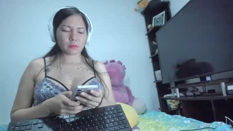 girlrock2024 online show from January 11, 1:59 am