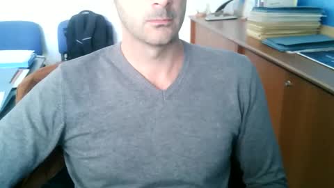 giuseppevai1 online show from October 10, 10:32 am