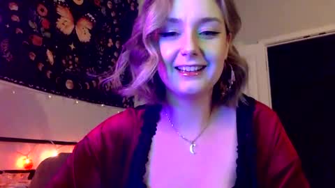 givemesweetdreams online show from March 4, 1:23 am