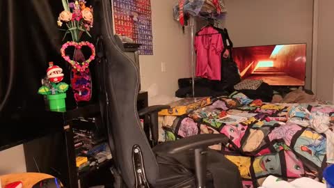 glaceon9 online show from March 1, 2:34 pm