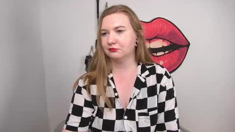 Nikki online show from November 7, 6:32 pm