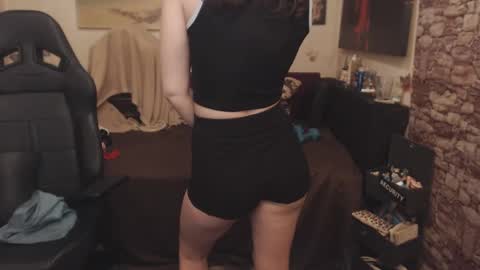 Glamourhottie online show from March 5, 8:32 am