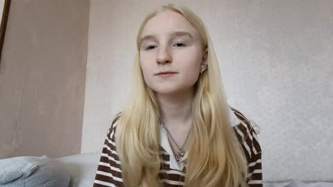 Laura online show from March 31, 9:21 am