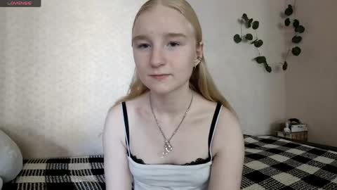 Laura online show from May 13, 9:08 am