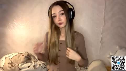 Catalina online show from November 13, 11:02 am