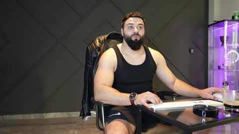 Matthew .. for short call me Matt online show from April 5, 3:42 pm