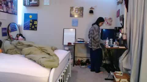 anna online show from September 20, 4:15 am